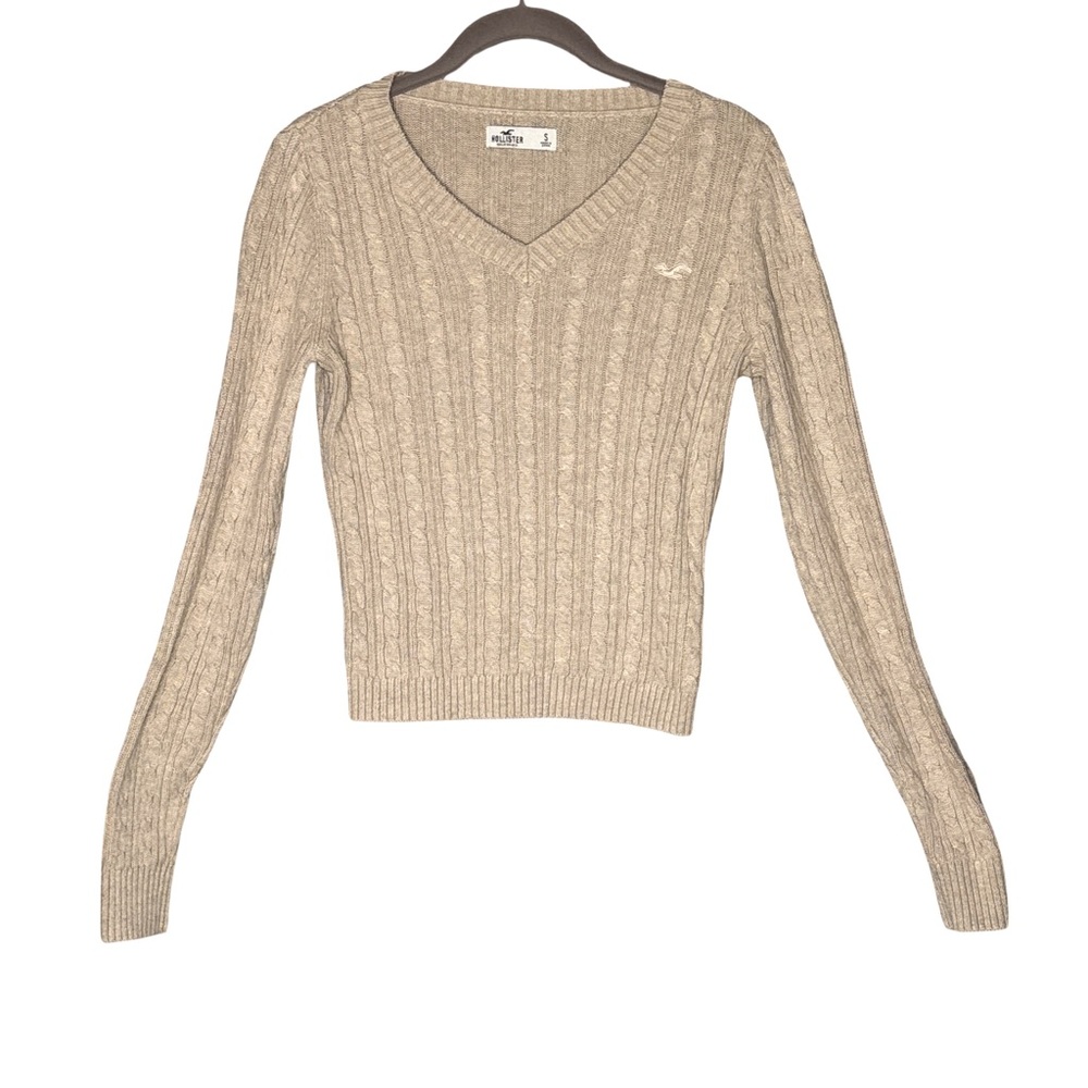 Hollister Beige Cable Knit V-Neck Sweater Small